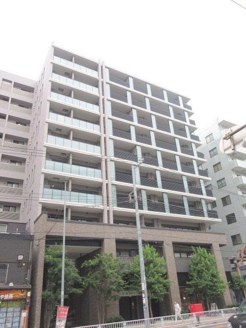 イニシア横浜桜木町のエントランス