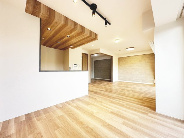 ユニ・アルス洛西プレジオ　2階の居間・リビング