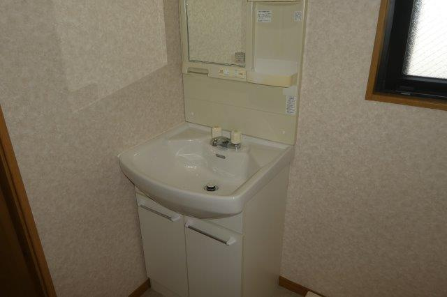 クレールコートⅡの独立洗面台