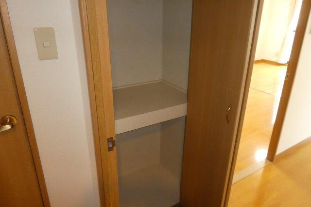 クレールコートⅡの収納|LDK収納