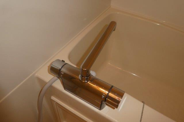 クレールコートⅡの浴室|サーモスタッド付き水栓