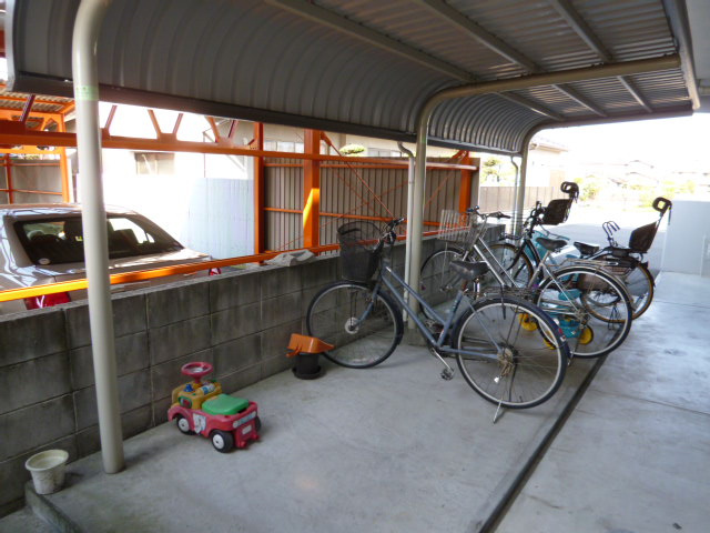 クレールコートⅡのその他共用部分|自転車置き場