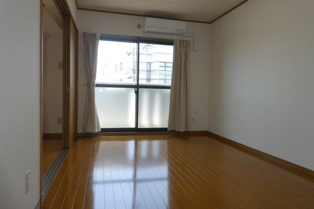 クレールコートⅡの居間・リビング