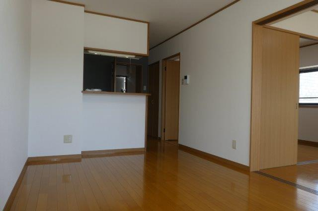 クレールコートⅡの居間・リビング