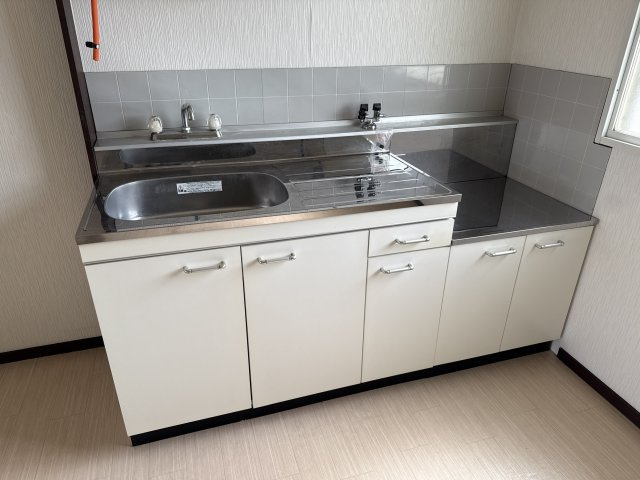サンシティー北新在家　B棟のキッチン