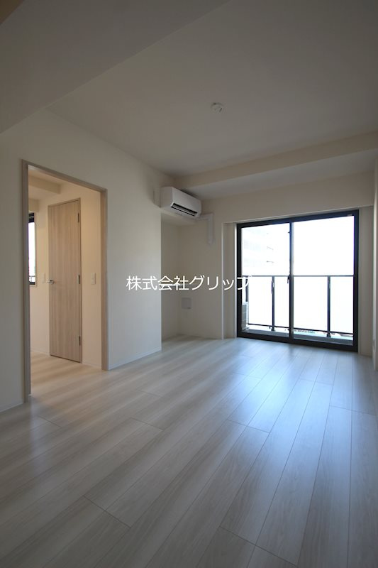 グランカーサ横濱石川町の居間・リビング