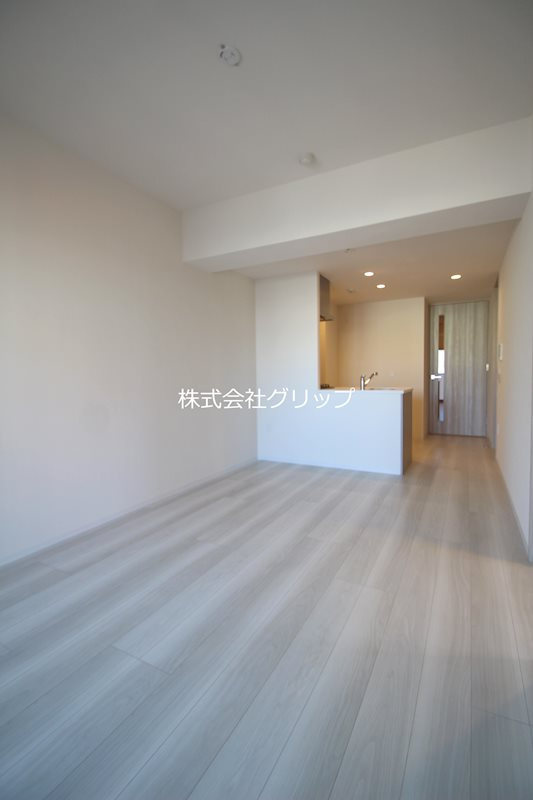 グランカーサ横濱石川町の居間・リビング