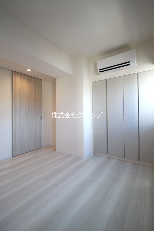 グランカーサ横濱石川町の洋室