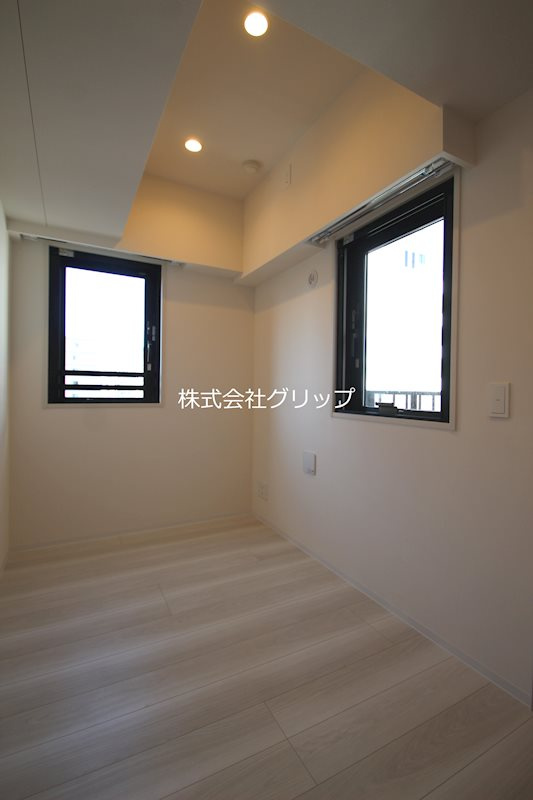 グランカーサ横濱石川町の洋室