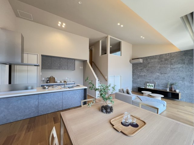 西片町戸建ての居間・リビング