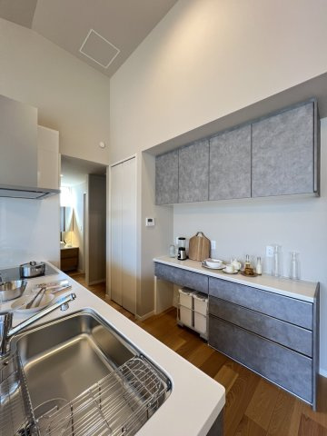 西片町戸建てのキッチン