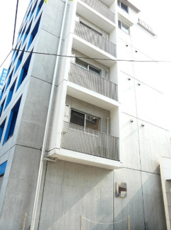【外観】 | 鉄筋コンクリート造のがっちりとした建物