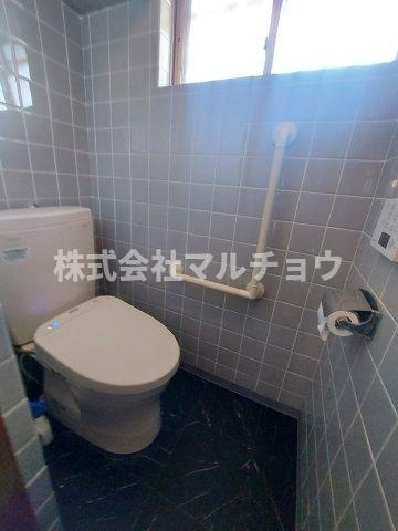 新万売り家のトイレ|トイレもきれいです
