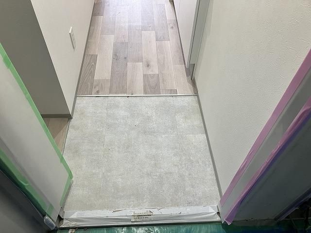 【玄関】クレシエンテ大和町