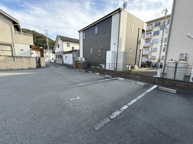 エストコートの駐車場