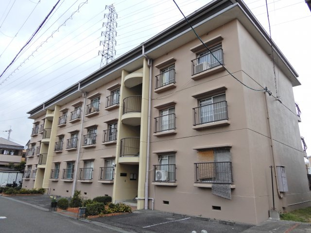 磐手ハイツの外観