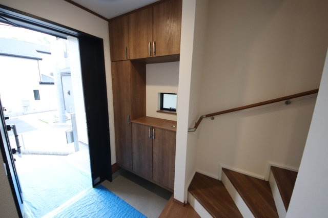 【玄関】 | 《仲介手数料無料》緑区宮本２丁目29-6(B号棟)新築一戸建てハートフルタウン | 撮影日 2025年5月25日 15:50 晴れ