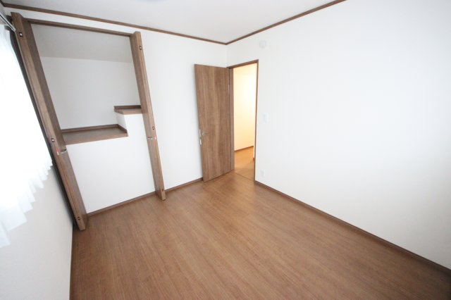 【洋室】 | 《仲介手数料無料》緑区宮本２丁目29-6(B号棟)新築一戸建てハートフルタウン | 撮影日 2025年5月25日 15:50 晴れ