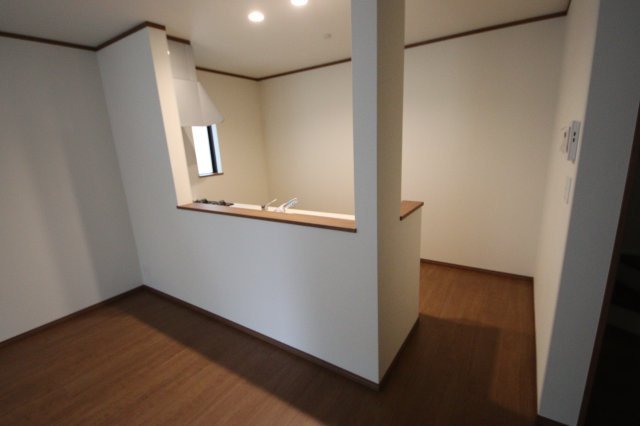 《仲介手数料無料》緑区宮本２丁目29-6(G号棟)新築一戸建てハートフルタウンのキッチン|撮影日 2025年5月25日 16:40 曇り