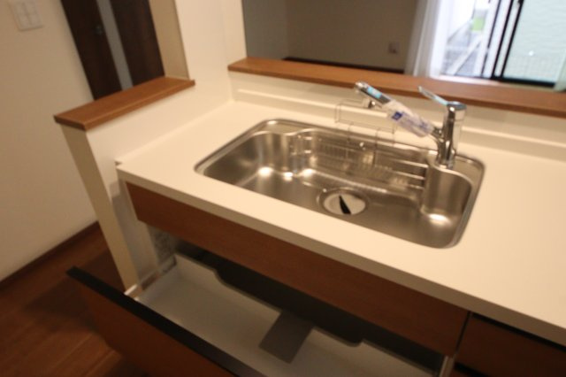 《仲介手数料無料》緑区宮本２丁目29-6(G号棟)新築一戸建てハートフルタウンのキッチン|撮影日 2025年5月25日 16:40 曇り