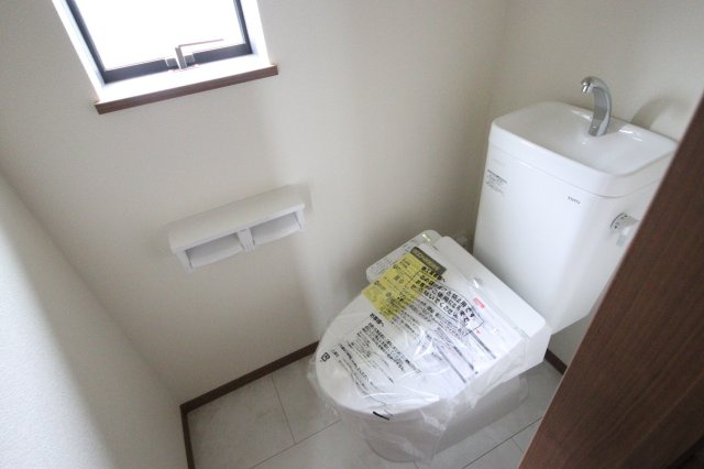 《仲介手数料無料》緑区宮本２丁目29-6(G号棟)新築一戸建てハートフルタウンのトイレ|撮影日 2025年5月25日 16:40 曇り