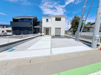 【駐車場】 | 駐車スペースは並列3台分可能です！