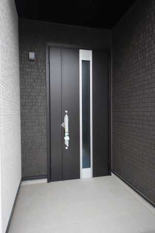 《仲介手数料無料》緑区宮本２丁目29-6(J号棟)新築一戸建てハートフルタウンの玄関|2025年6月12日 15:00 曇り