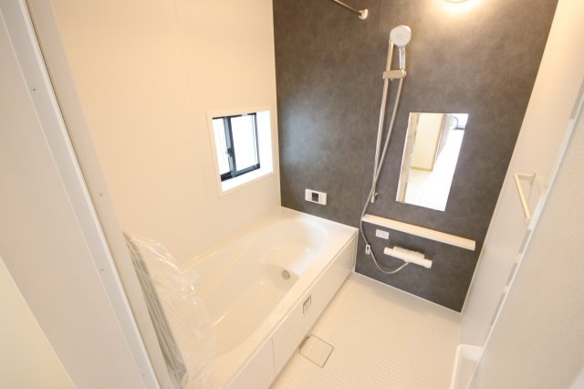 【浴室】 | 《仲介手数料無料》緑区宮本２丁目29-6(J号棟)新築一戸建てハートフルタウン | 2025年6月12日 15:00 曇り