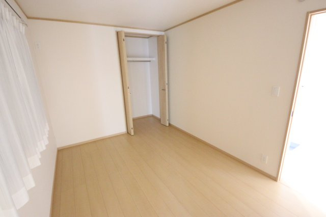 【洋室】 | 《仲介手数料無料》緑区宮本２丁目29-6(J号棟)新築一戸建てハートフルタウン | 2025年6月12日 15:00 曇り