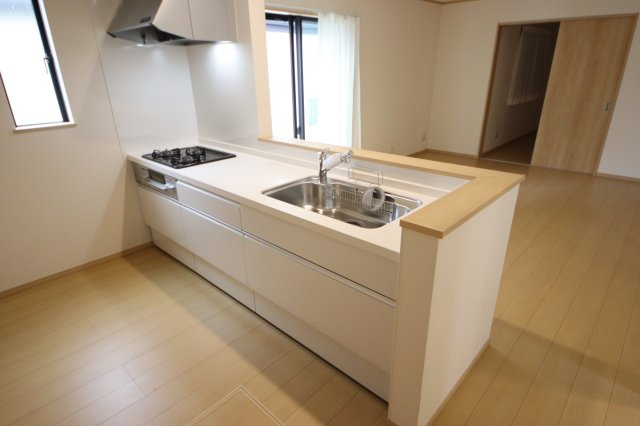 《仲介手数料無料》緑区宮本２丁目29-6(J号棟)新築一戸建てハートフルタウンのキッチン|2025年6月12日 15:00 曇り