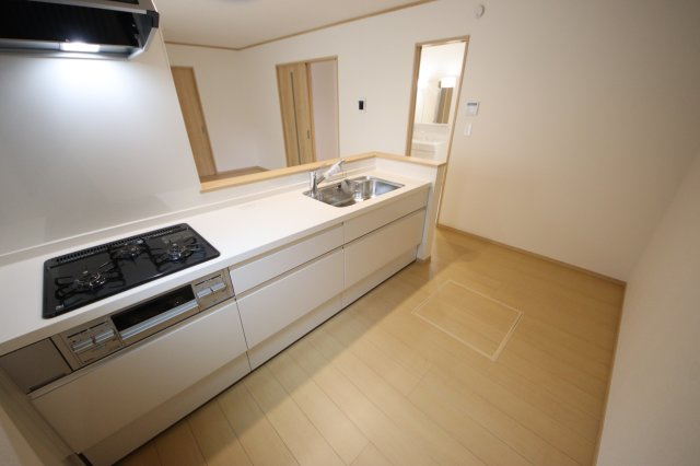 【キッチン】 | 《仲介手数料無料》緑区宮本２丁目29-6(J号棟)新築一戸建てハートフルタウン | 2025年6月12日 15:00 曇り