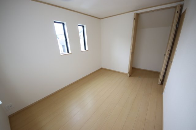 【洋室】 | 《仲介手数料無料》緑区宮本２丁目29-6(J号棟)新築一戸建てハートフルタウン | 2025年6月12日 15:00 曇り