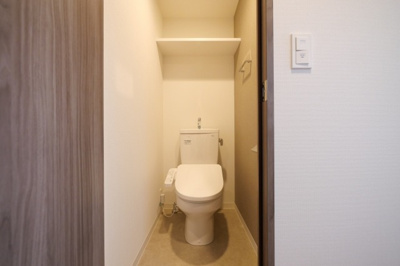 【トイレ】 | コンフォリア・リヴ新梅田 | シンプルで使いやすいトイレです