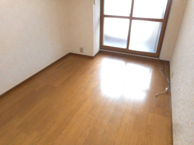 トーヨーマンションの居間・リビング