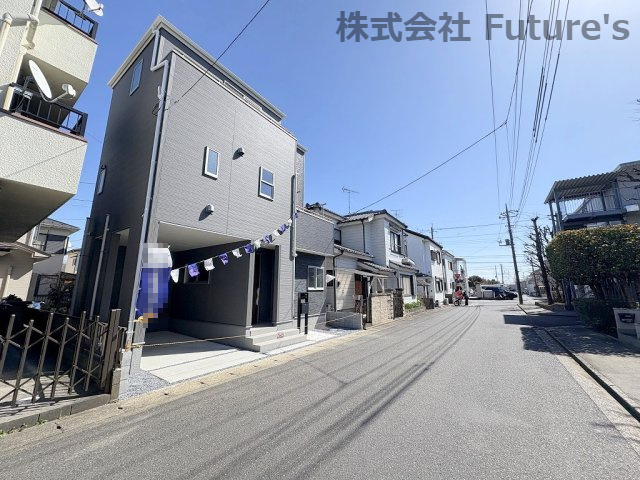 吉川市保　新築戸建　全1棟の前面道路含む現地写真|前面道路含む現地写真です。
