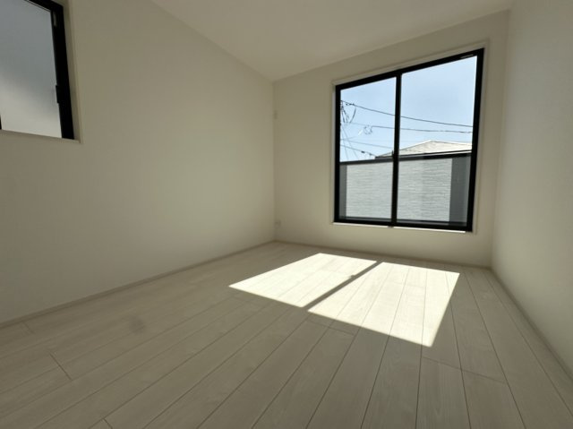 小田原市新屋　新築一戸建て　全2棟の洋室