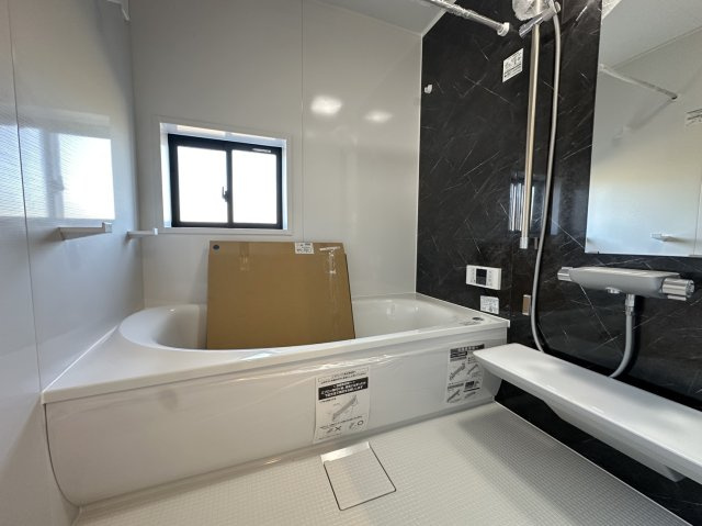 小田原市新屋　新築一戸建て　全2棟の浴室