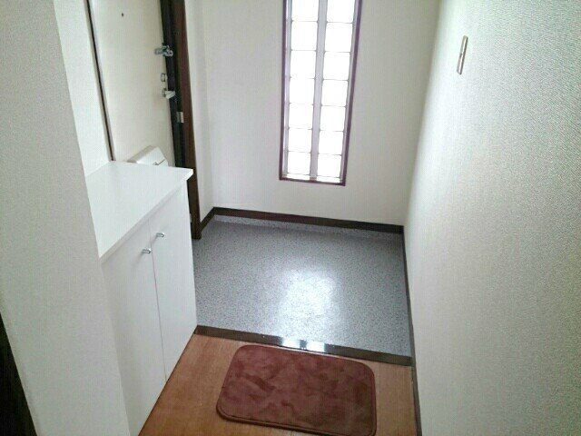 ソシエ２２１の玄関