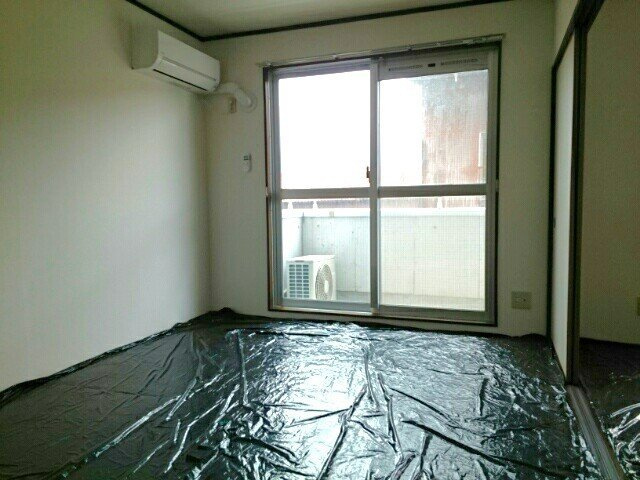 ソシエ２２１の居間・リビング