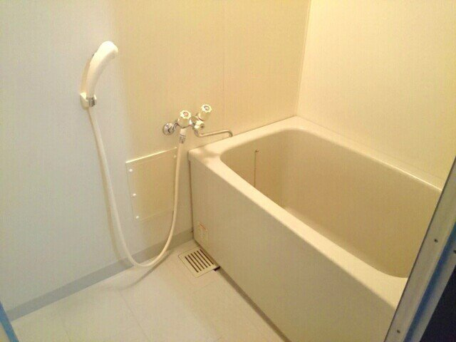 ソシエ２２１の浴室