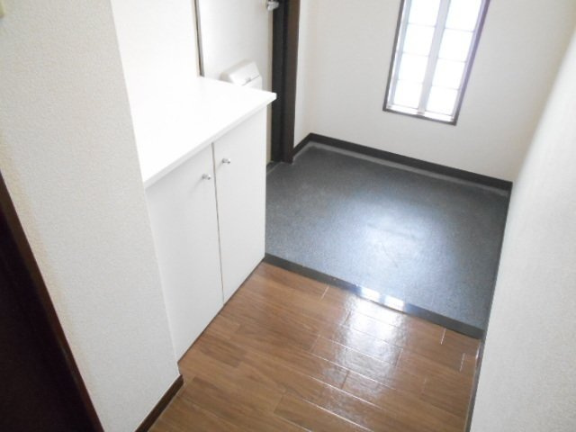 ソシエ２２１の玄関