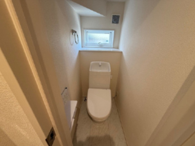 【トイレ】 | 紫波二日町山子 | 短い時間でもしっかりリラックスできる、心地よいトイレ空間