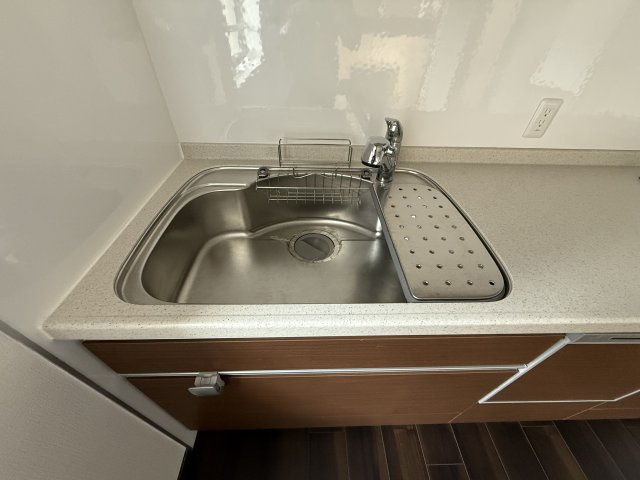 イーグルコート烏丸御池のキッチン|広いシンクです。