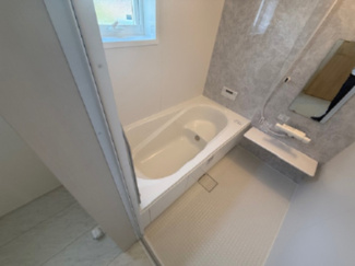 【浴室】 | 紫波二日町山子 | 疲れた体を包み込む浴室空間が、毎日のオンオフを心地よく切り替え