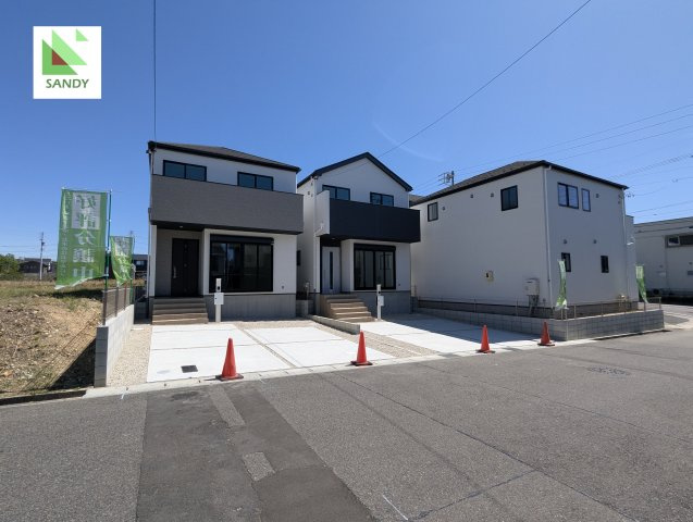 守山区上志段味5期　全4棟の外観