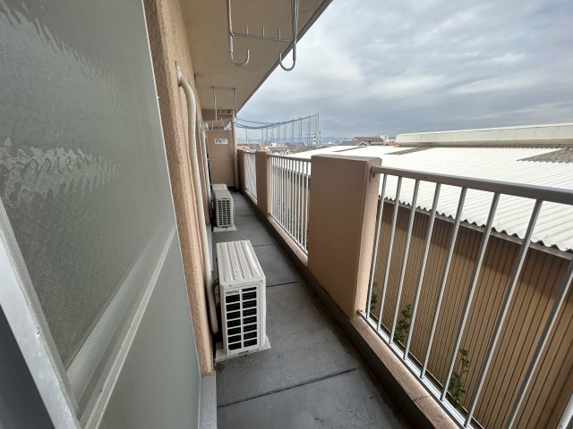 グランドハイツ西浜のバルコニー