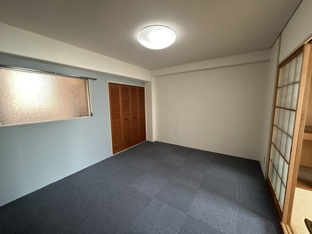 グランドハイツ西浜の洋室