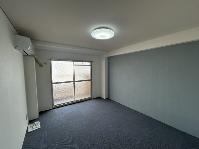 グランドハイツ西浜の洋室