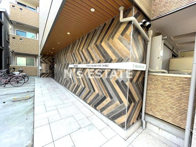 【エントランス】 | ワコーレヴィータ兵庫駅南通