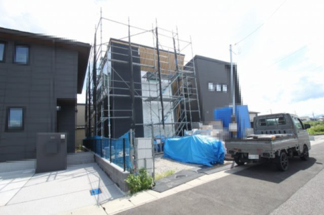 南国市篠原　2号地　新築戸建の外観|建築中